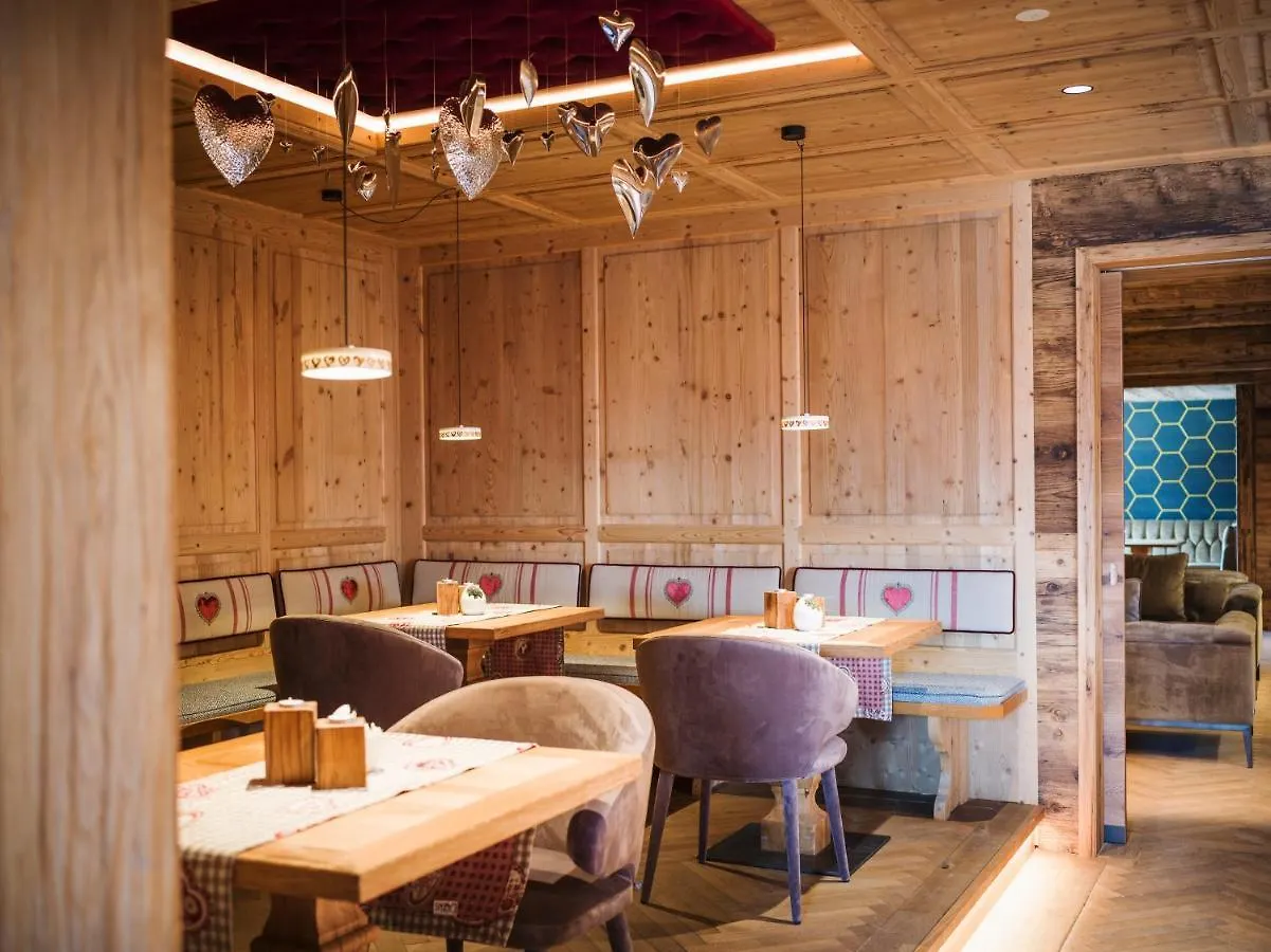 Boutiquehotel Blaue Burg Pfronten 0*,